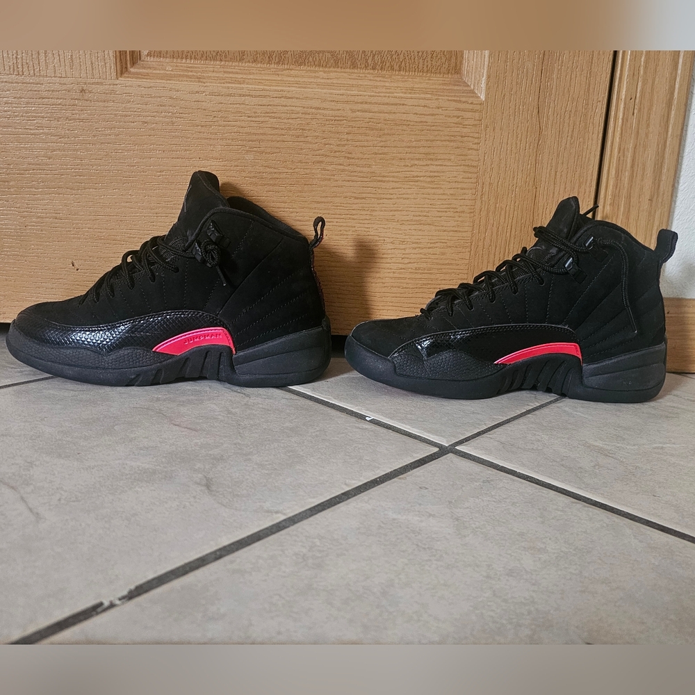 Youth Jordan 12 Retro Black Rush Pink